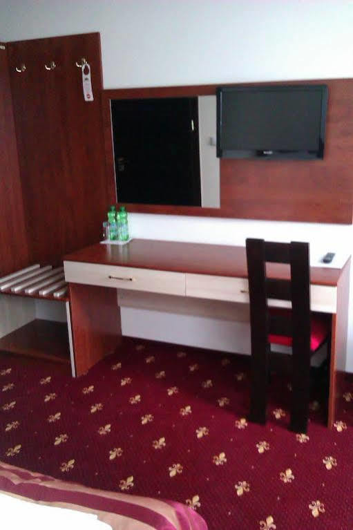 Hotel Platinum Hrubieszow Ngoại thất bức ảnh