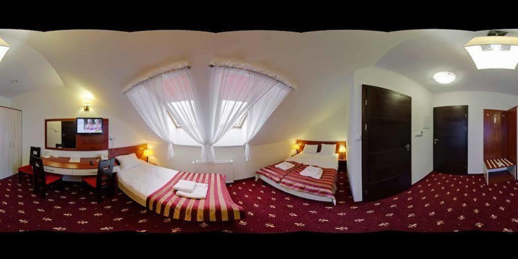 Hotel Platinum Hrubieszow Ngoại thất bức ảnh