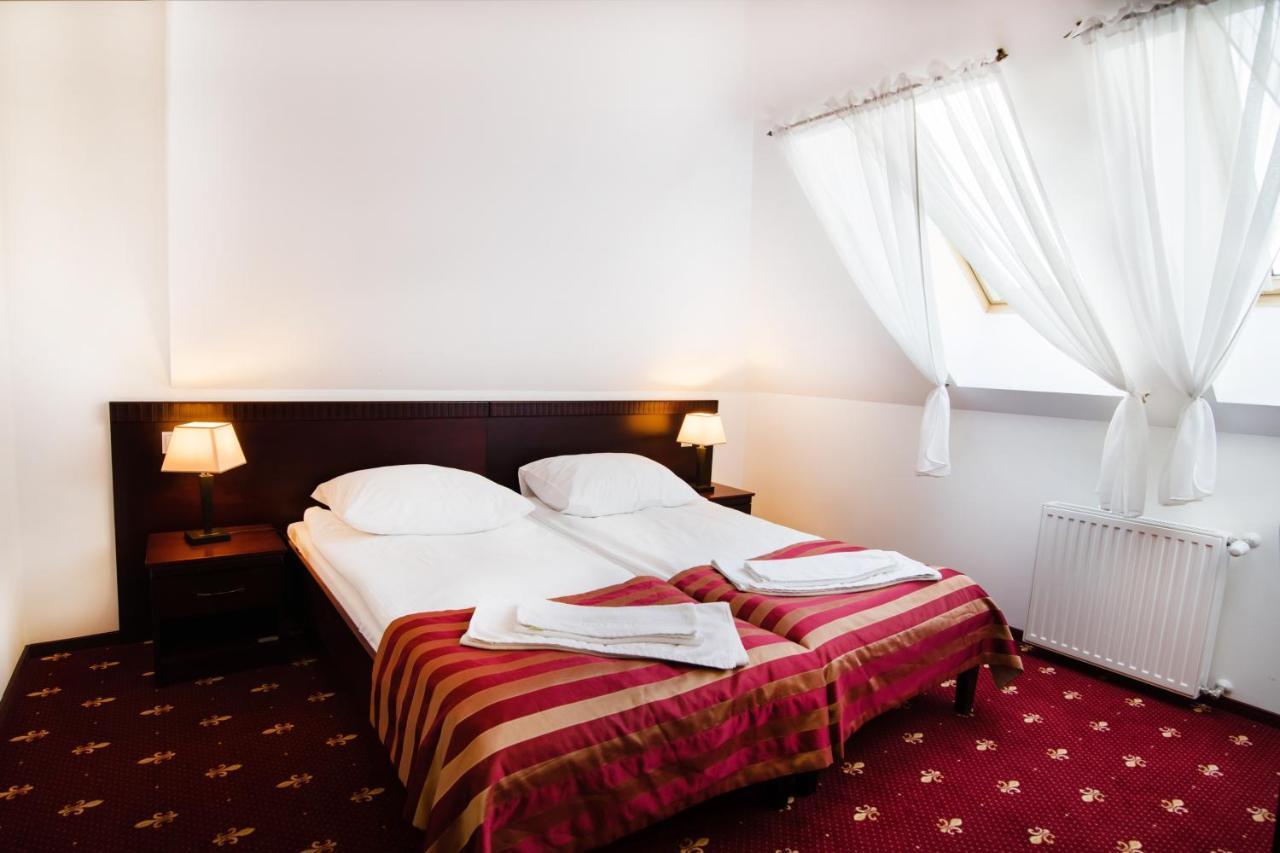 Hotel Platinum Hrubieszow Ngoại thất bức ảnh