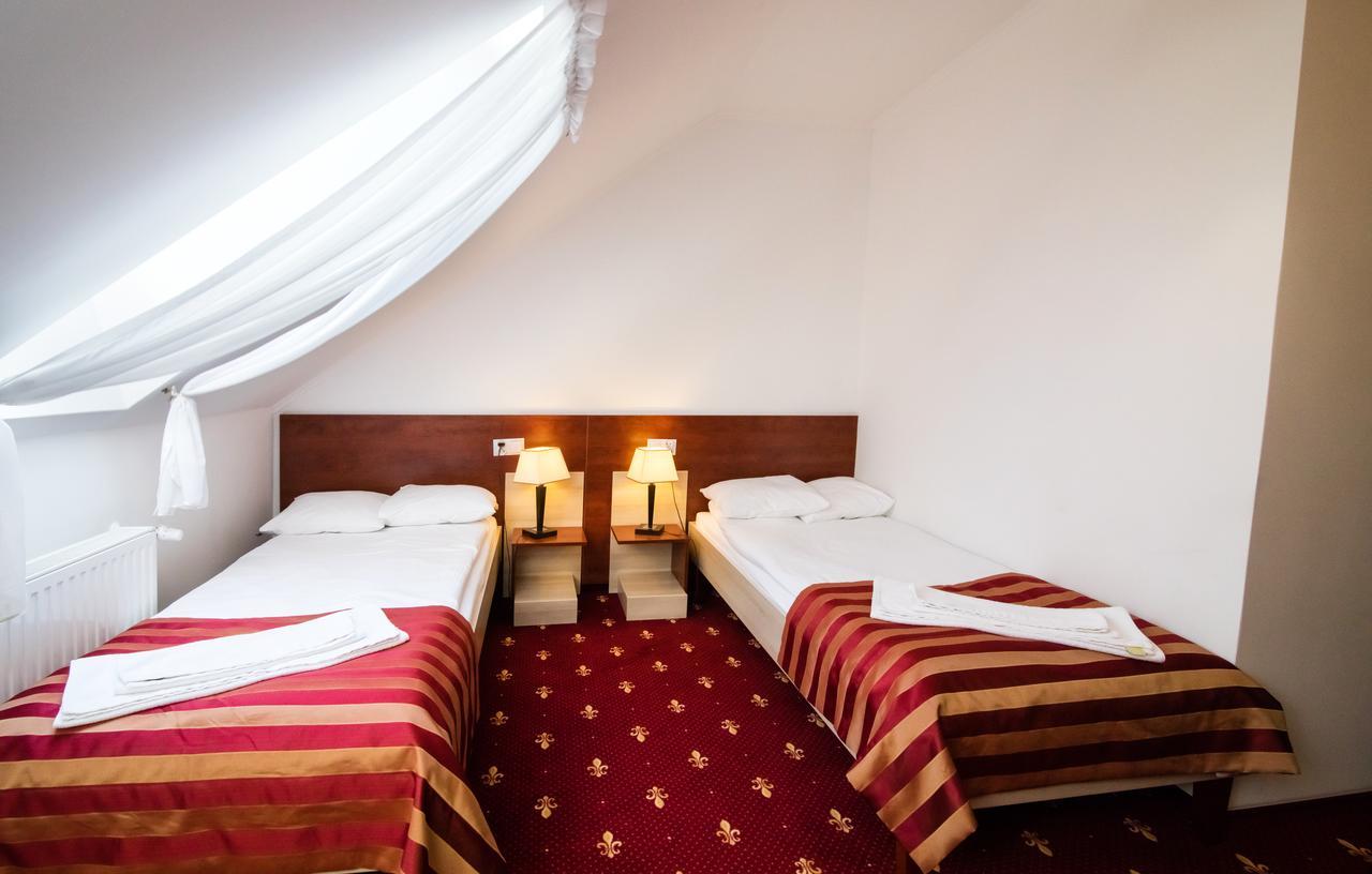 Hotel Platinum Hrubieszow Ngoại thất bức ảnh